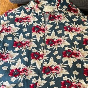 Cactus Floral Casual Button Down Shirt - Red and White on Blue